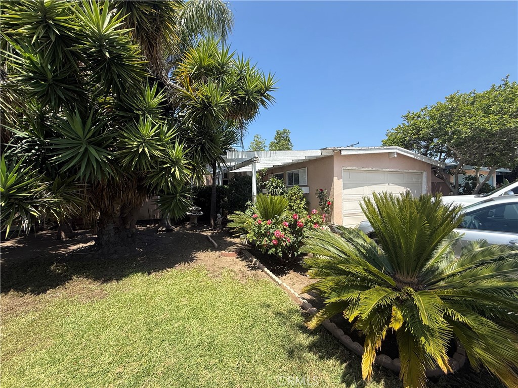 1737 W Richland Property Photo 1