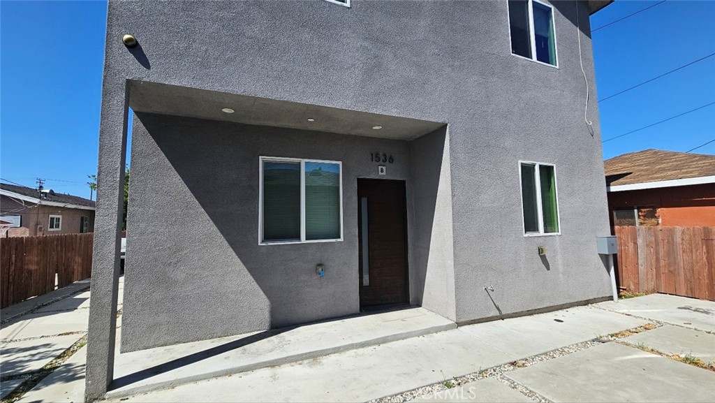 1536 E 87th Property Photo 1