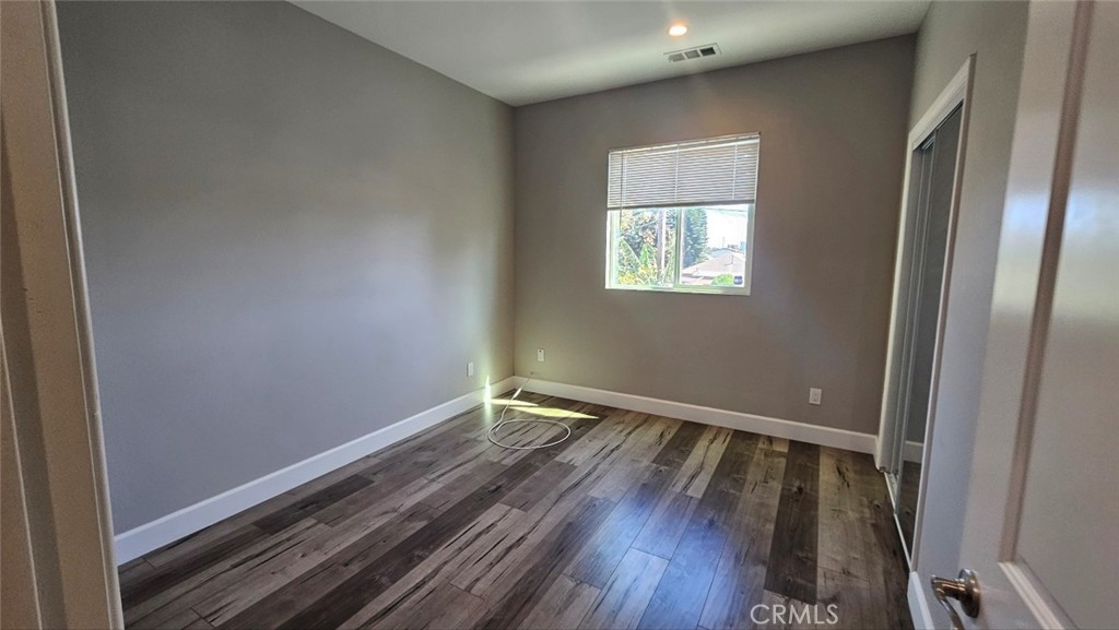 1536 E 87th Property Photo 15