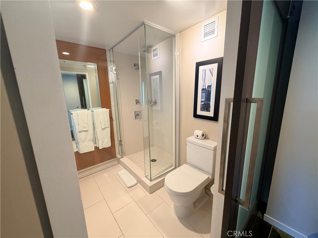 207 5th 1129 Property Photo 9