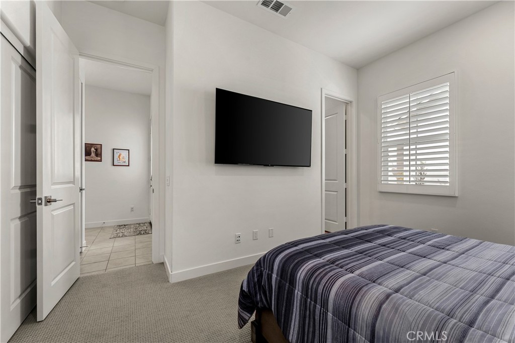 405 Sunrise Property Photo 7