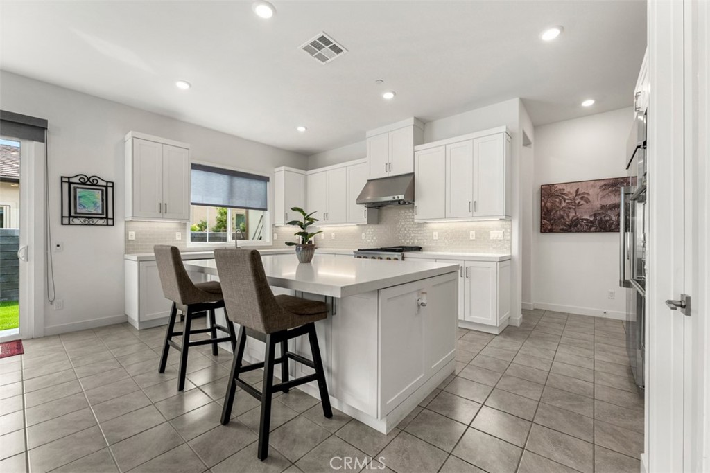 405 Sunrise Property Photo 14