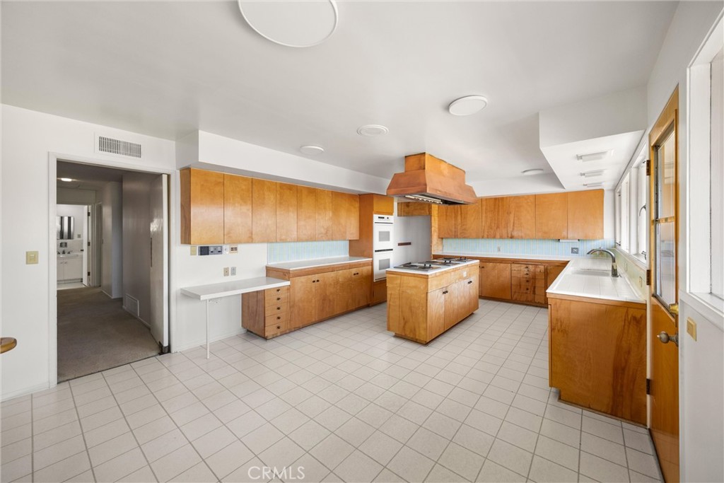 8780 Hillcrest Road Property Photo 35