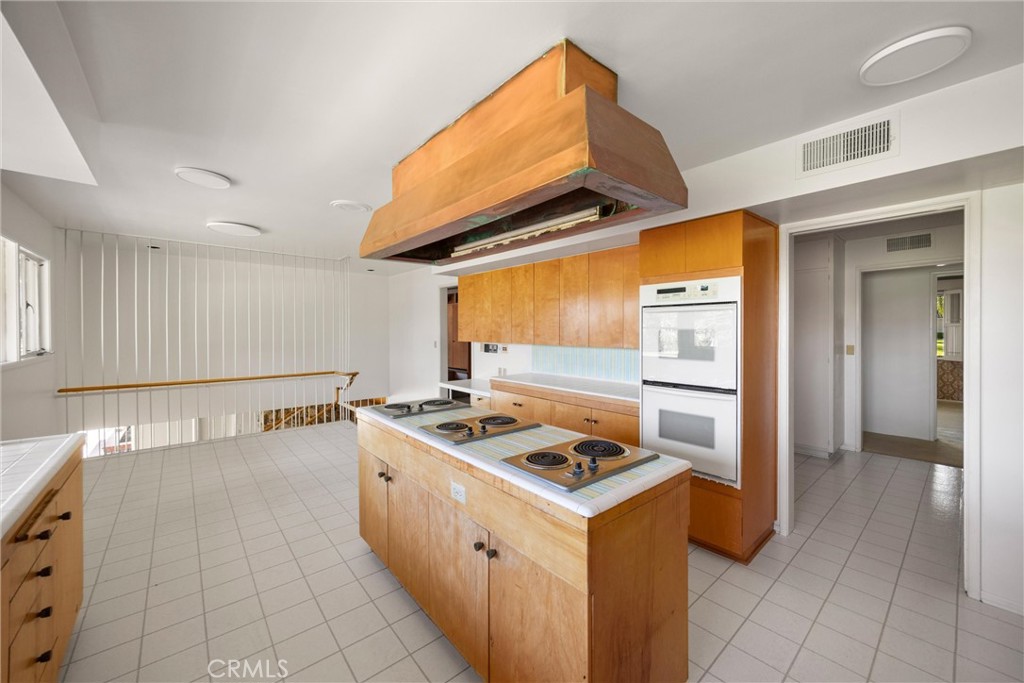 8780 Hillcrest Road Property Photo 40