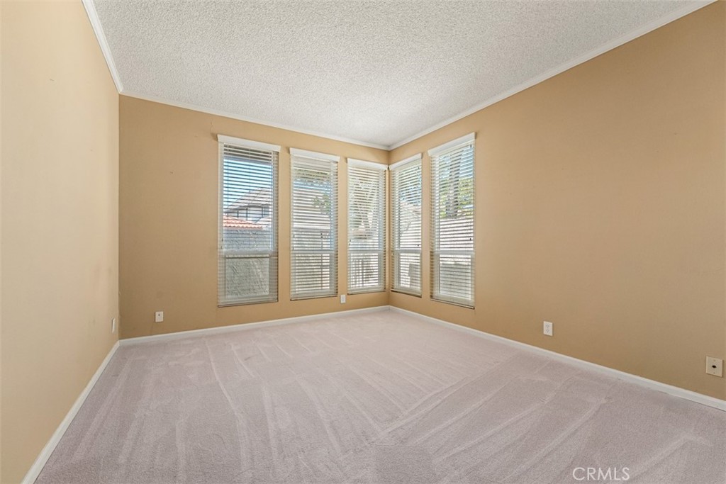 644 Avery Property Photo 8