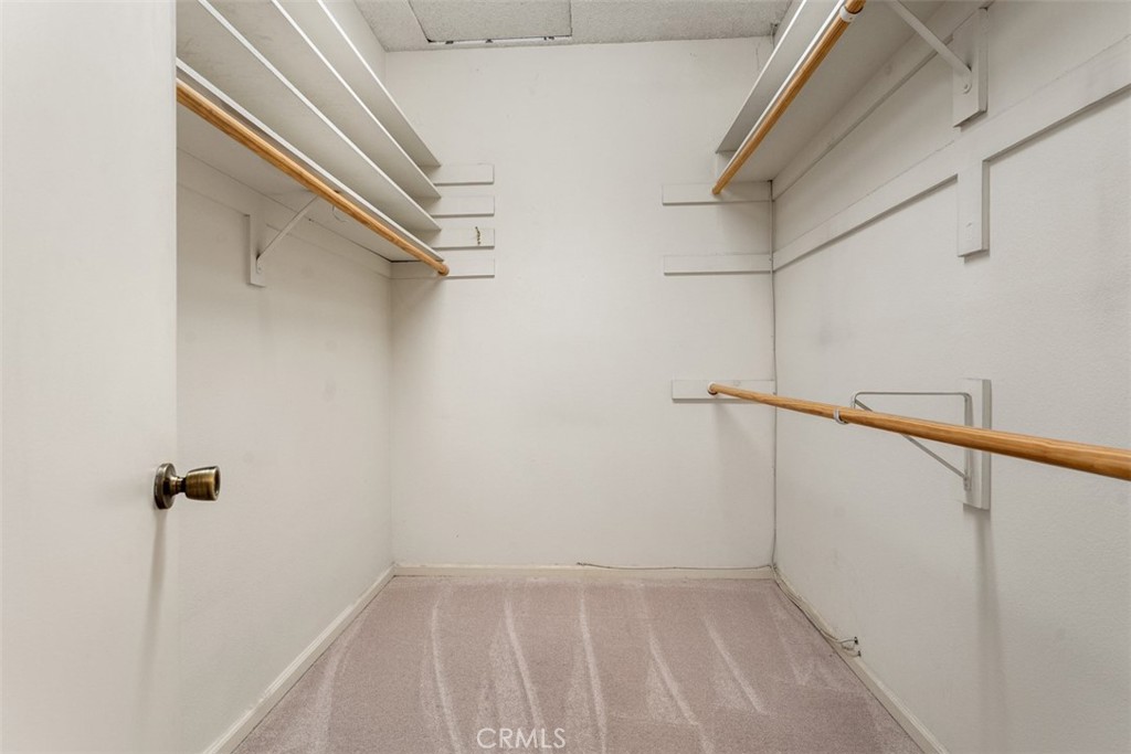 644 Avery Property Photo 22