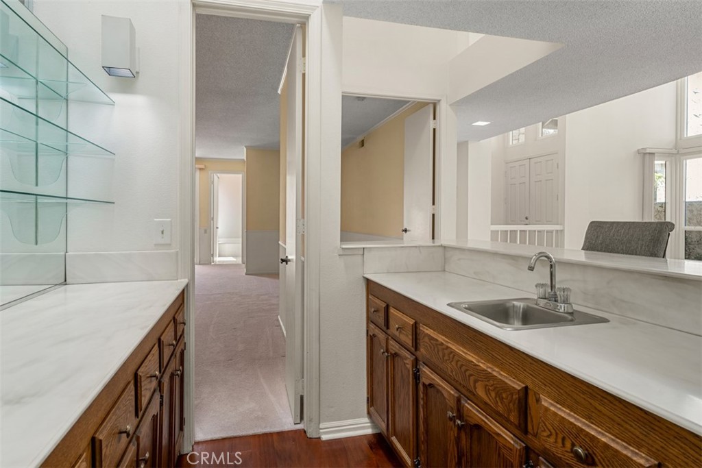 644 Avery Property Photo 30
