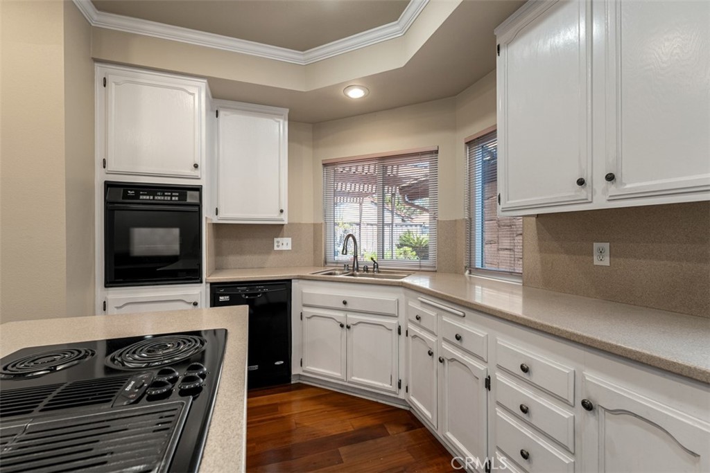 644 Avery Property Photo 34