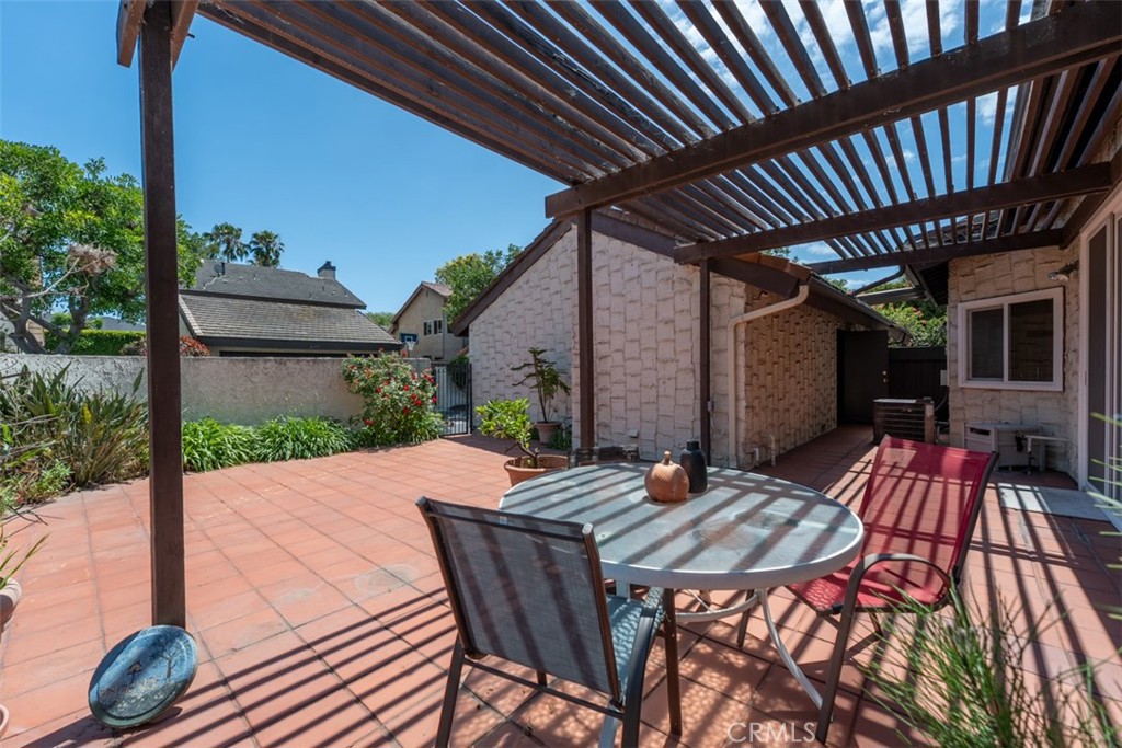 644 Avery Property Photo 42