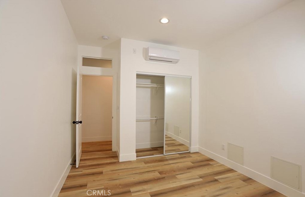 4537 St Elmo Property Photo 4