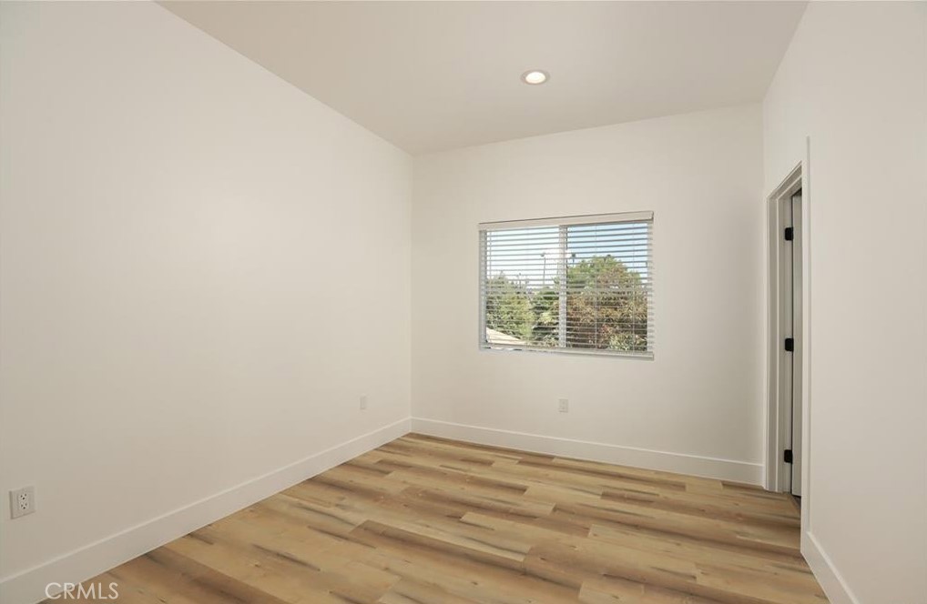 4537 St Elmo Property Photo 6