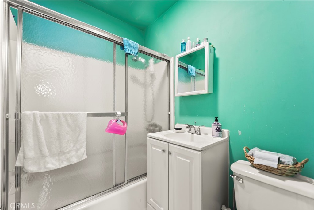 2424 West Property Photo 13