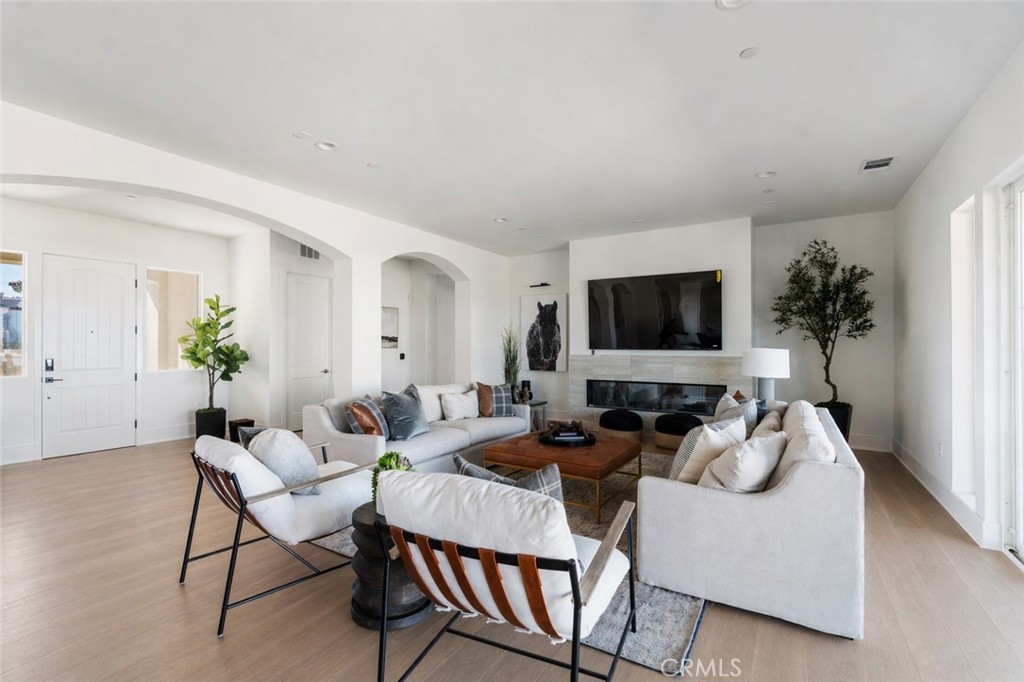 5645 Sapphire Property Photo 1