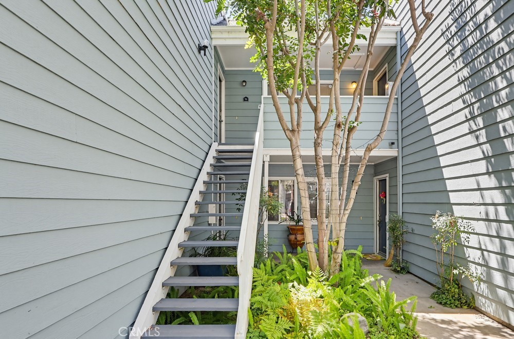 6028 Bixby Village Drive 96 Property Photo 5