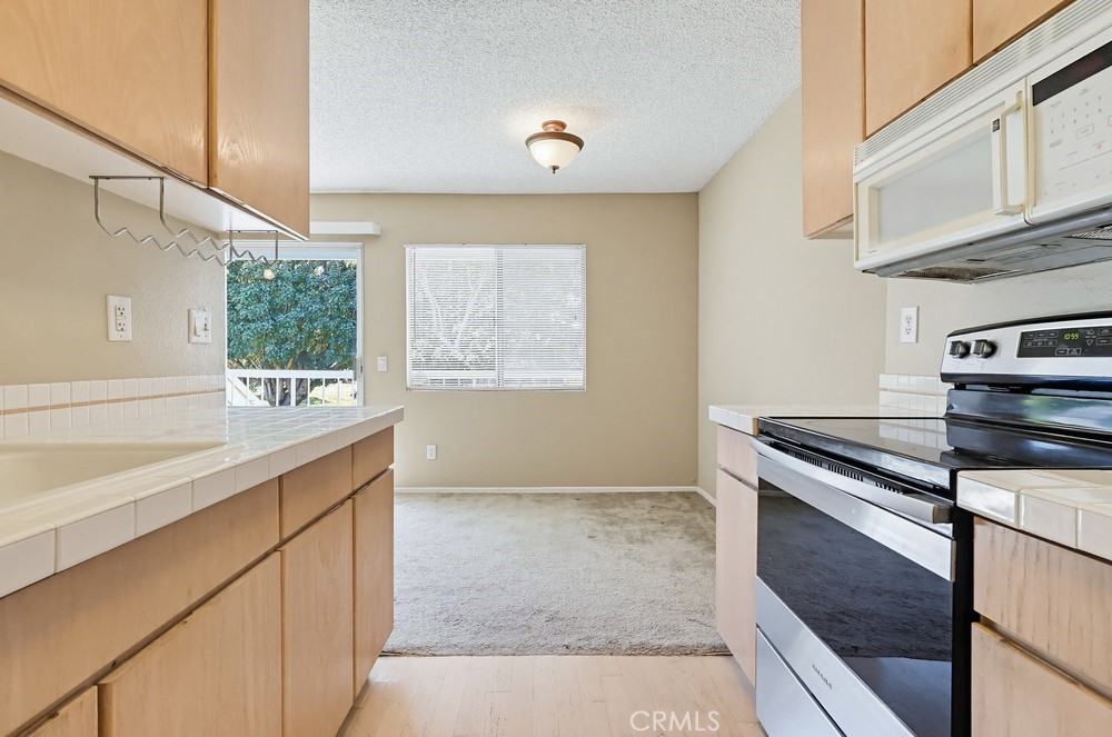 6028 Bixby Village Drive 96 Property Photo 19