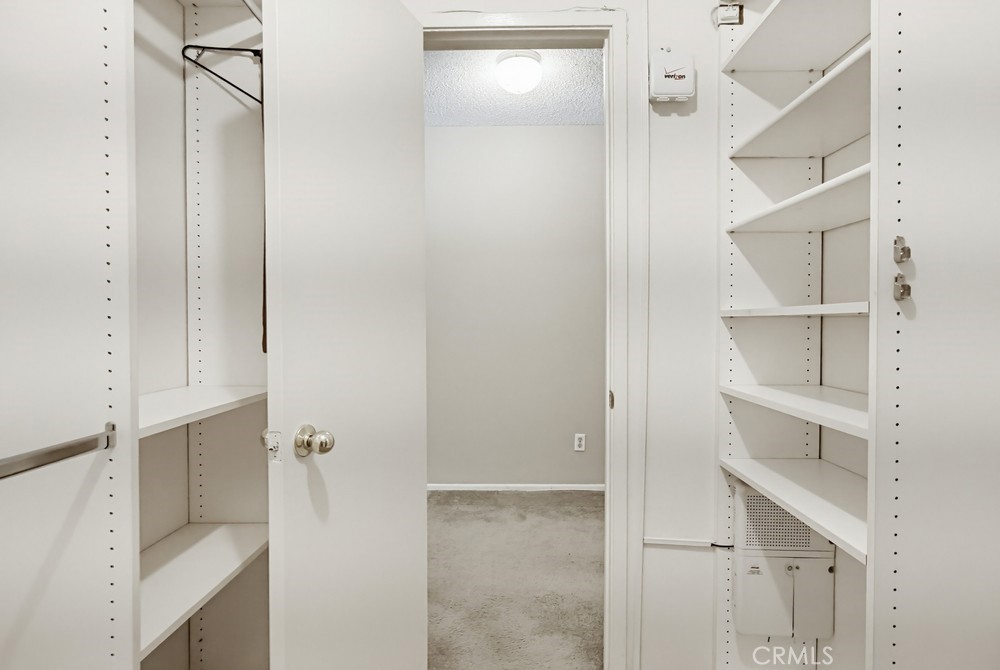 6028 Bixby Village Drive 96 Property Photo 25