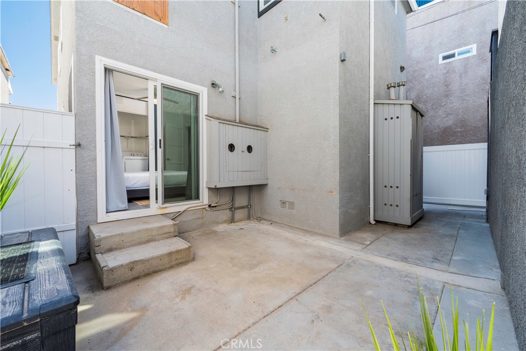 1003 Seal Property Photo 23