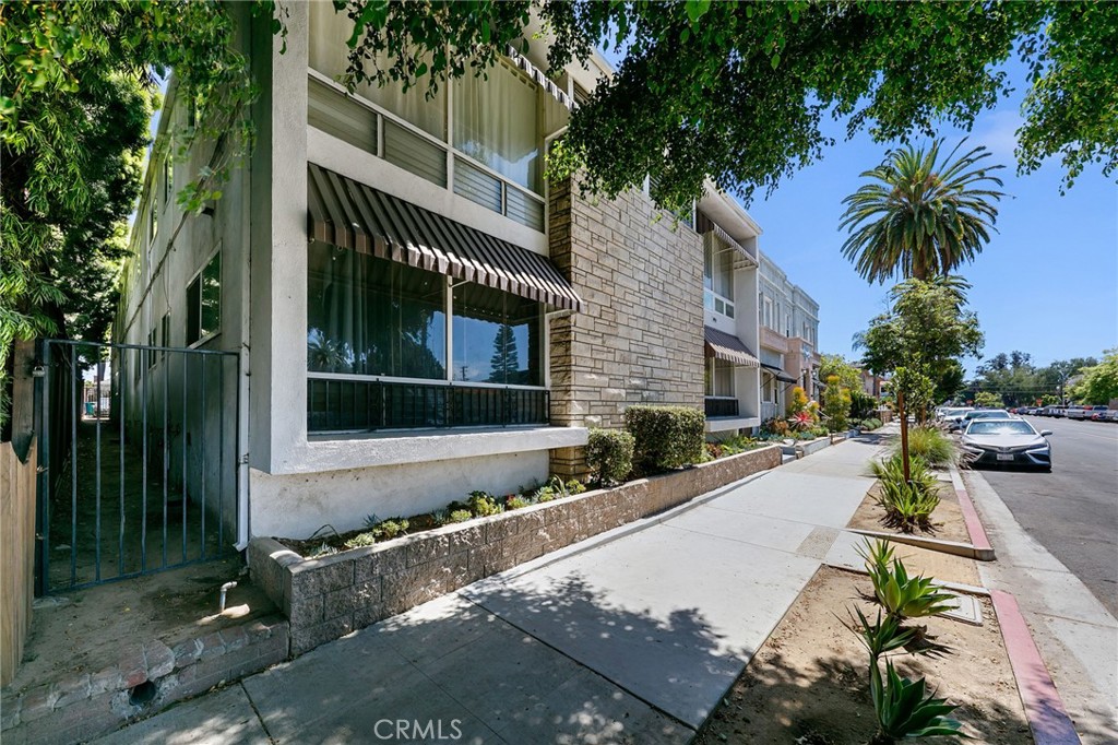 1070 Chestnut Property Photo 8