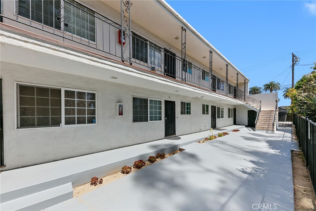 1070 Chestnut Property Photo 16