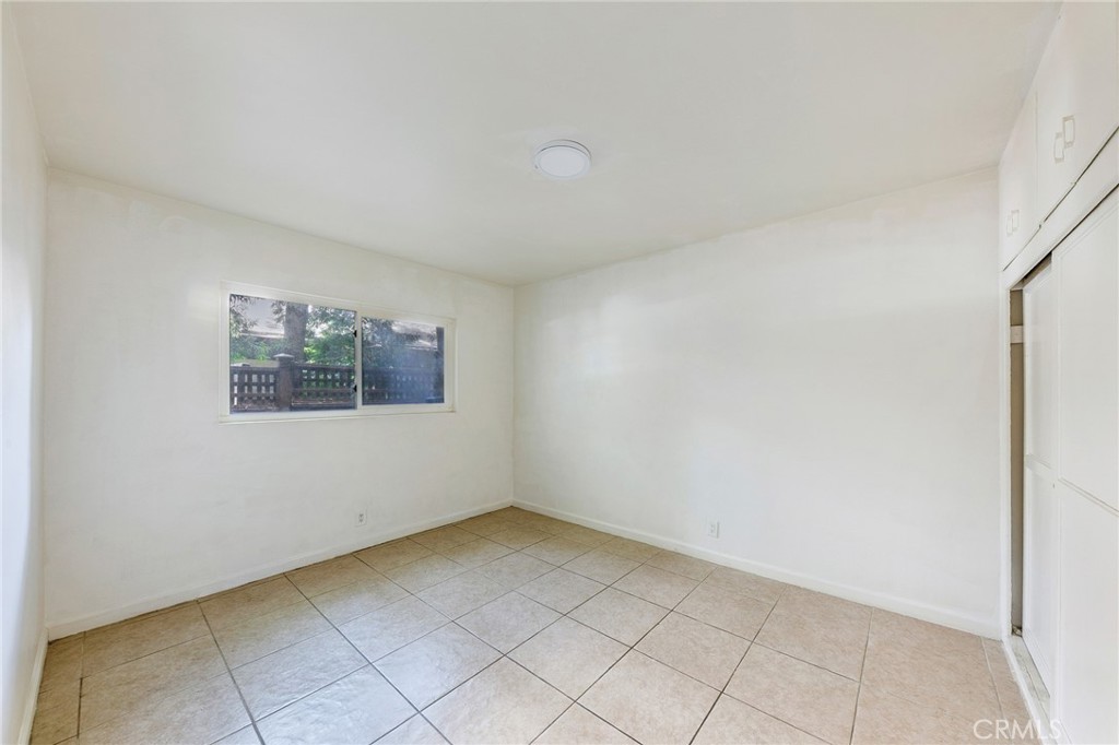 1070 Chestnut Property Photo 19