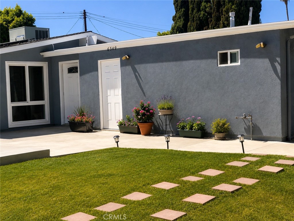 6547 Kelvin Property Photo 2