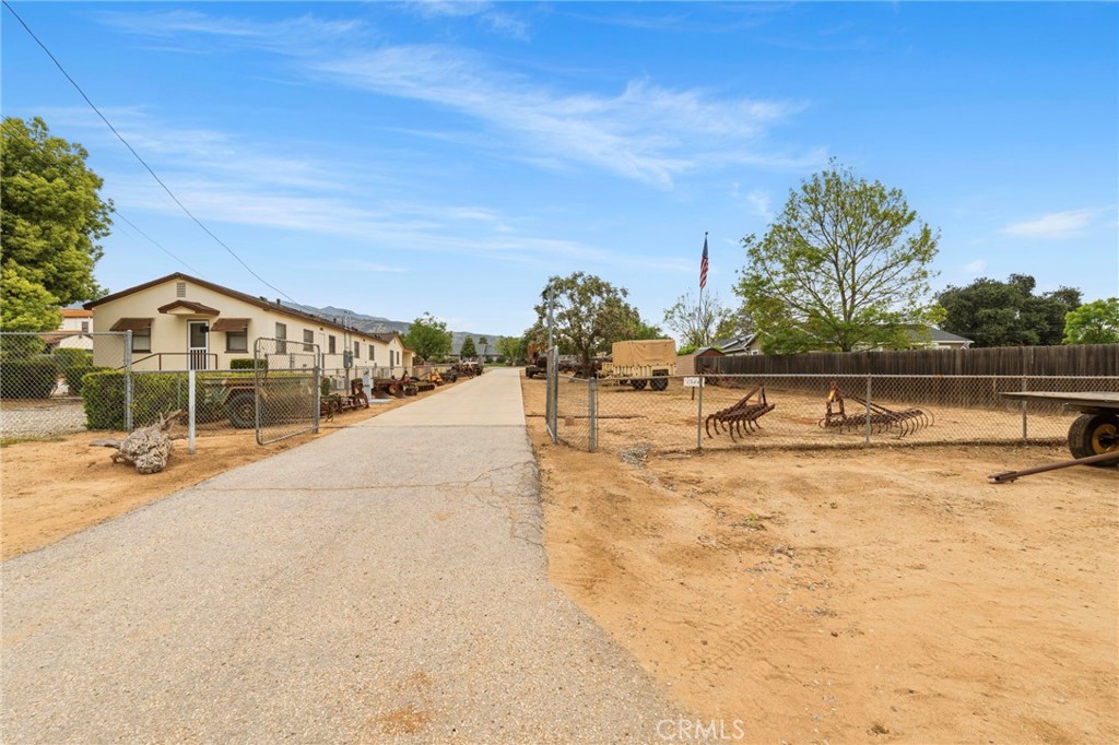 12681 Bryant Property Photo 28