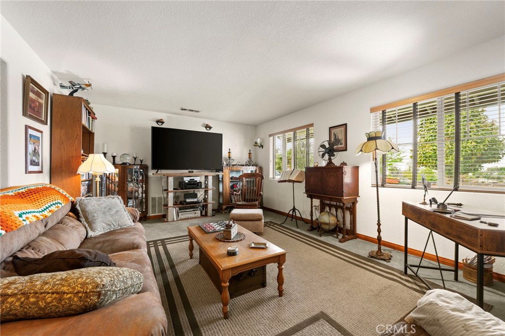 12681 Bryant Property Photo 36