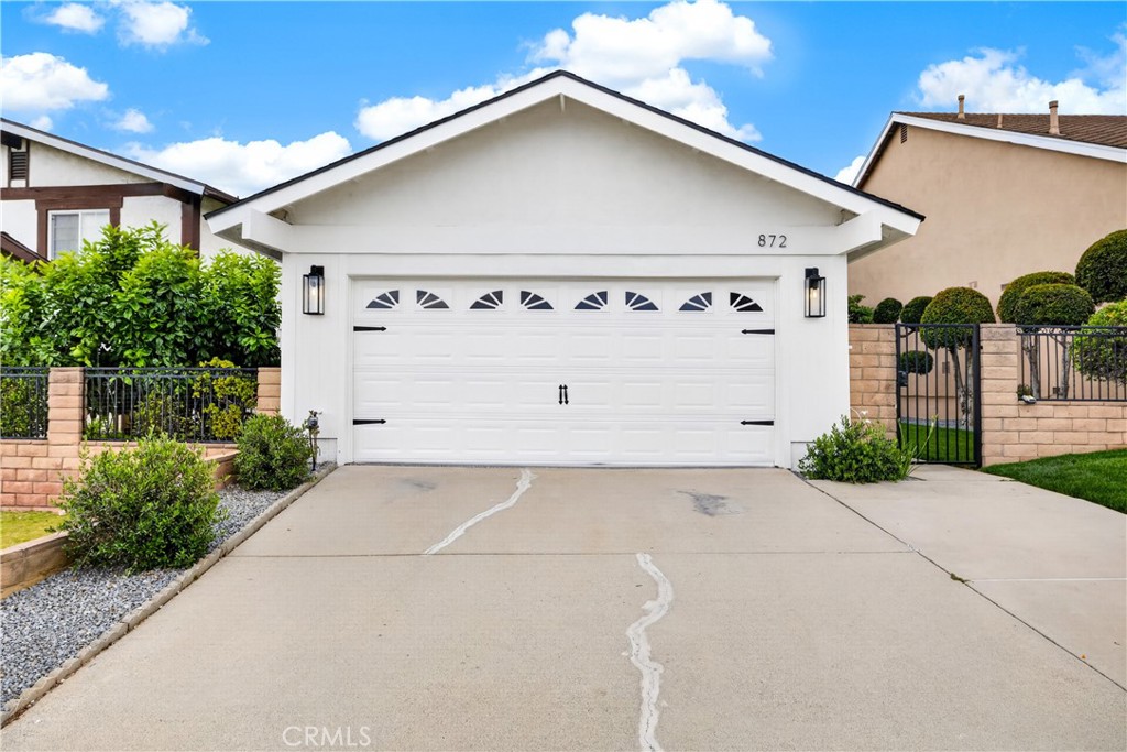 872 W Ashiya Property Photo 2