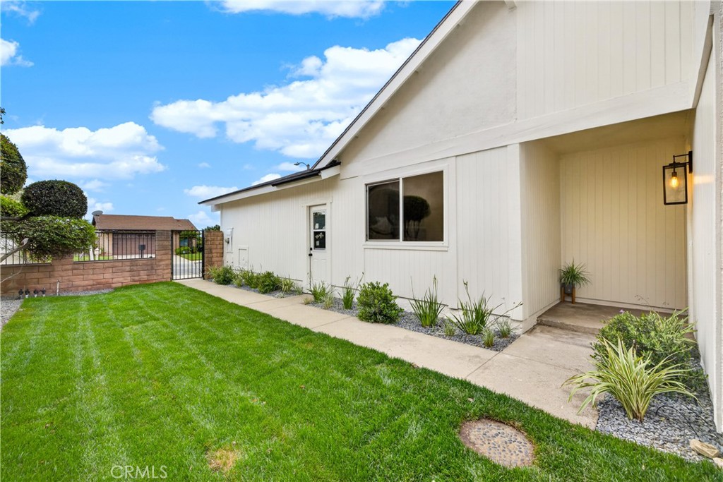 872 W Ashiya Property Photo 4