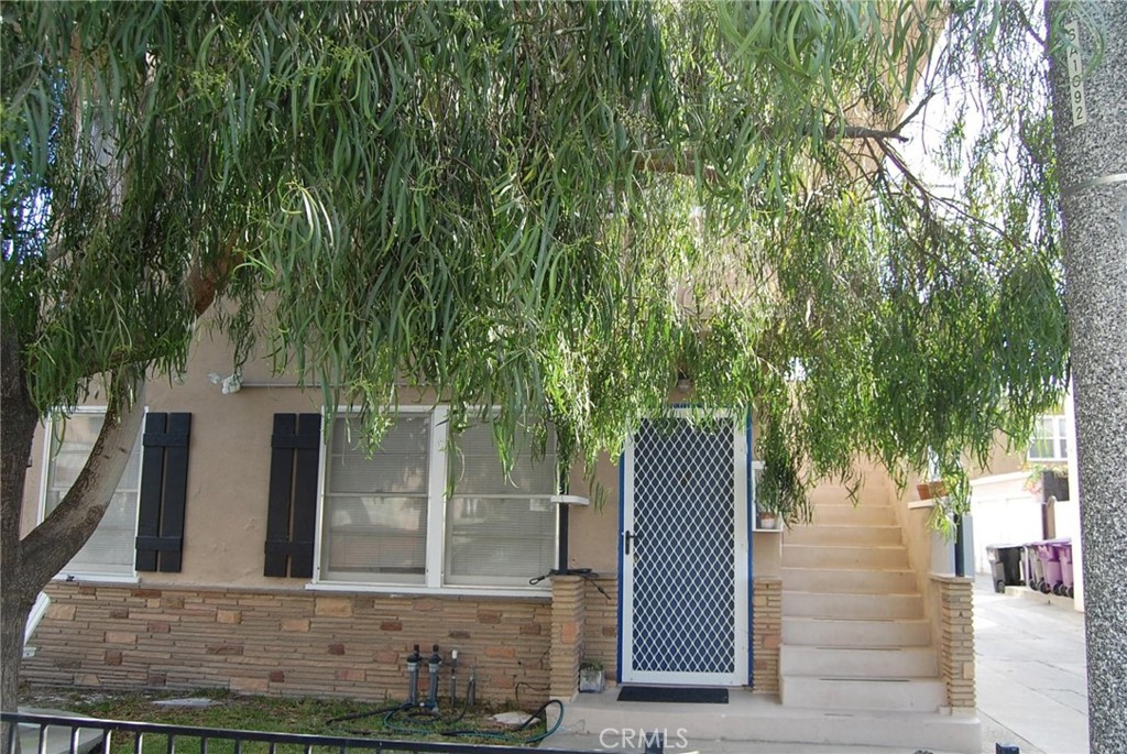 20 Roycroft Property Photo 1