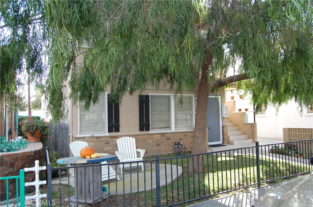 20 Roycroft Property Photo 3