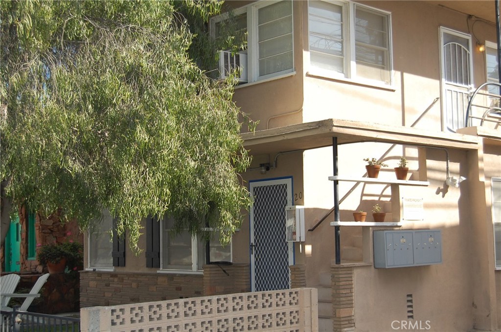 20 Roycroft Property Photo 6