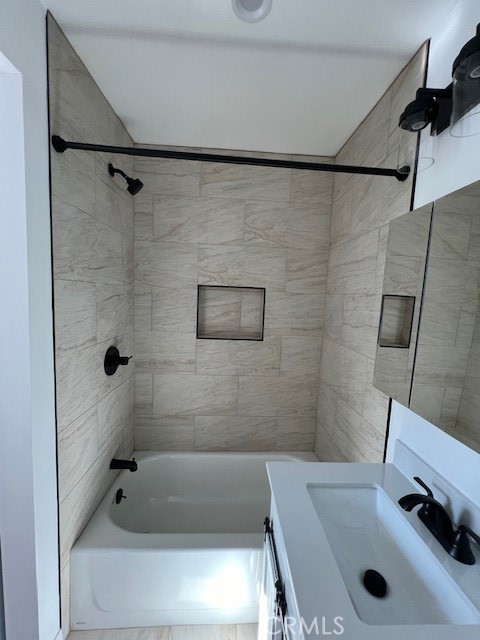 20 Roycroft Property Photo 27
