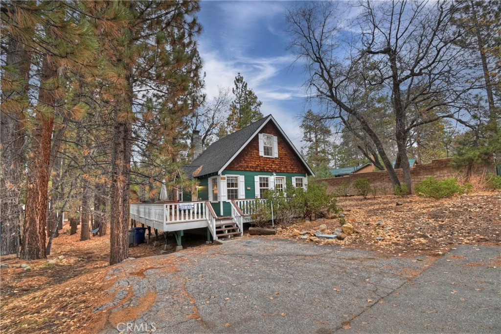 41496 Oak Property Photo 2