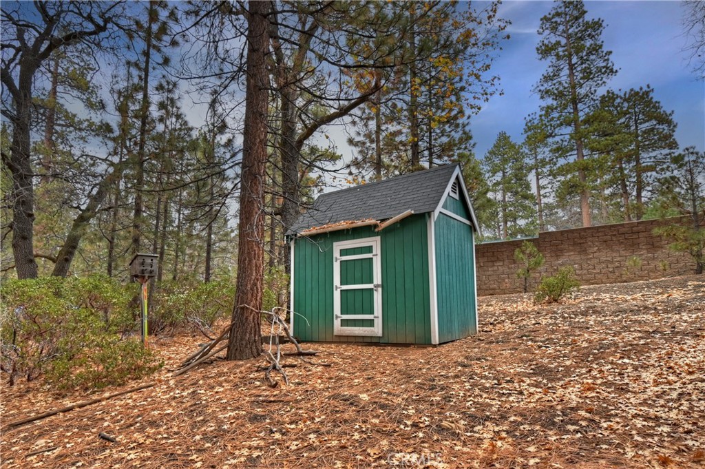 41496 Oak Property Photo 8