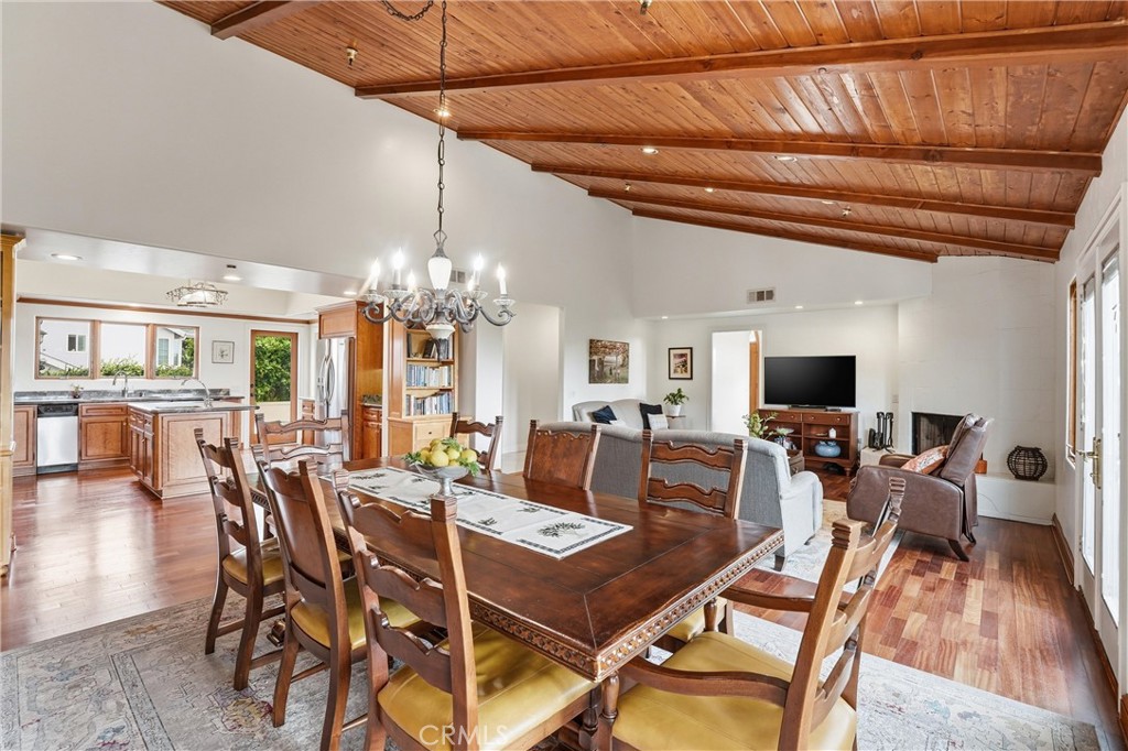 270 Flowerfield Property Photo 15