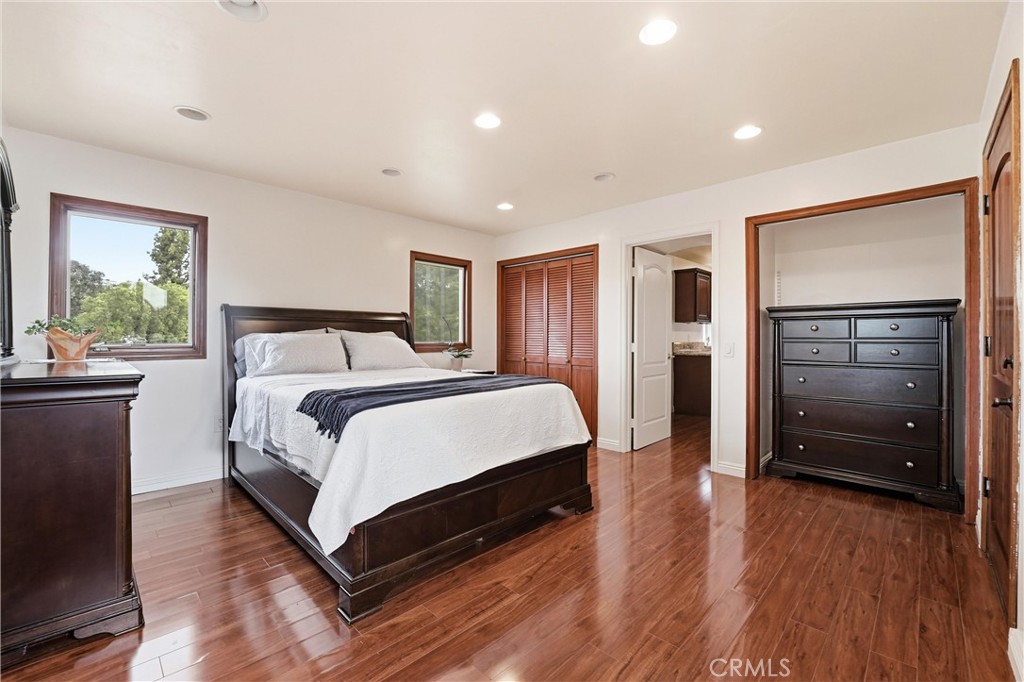 270 Flowerfield Property Photo 40