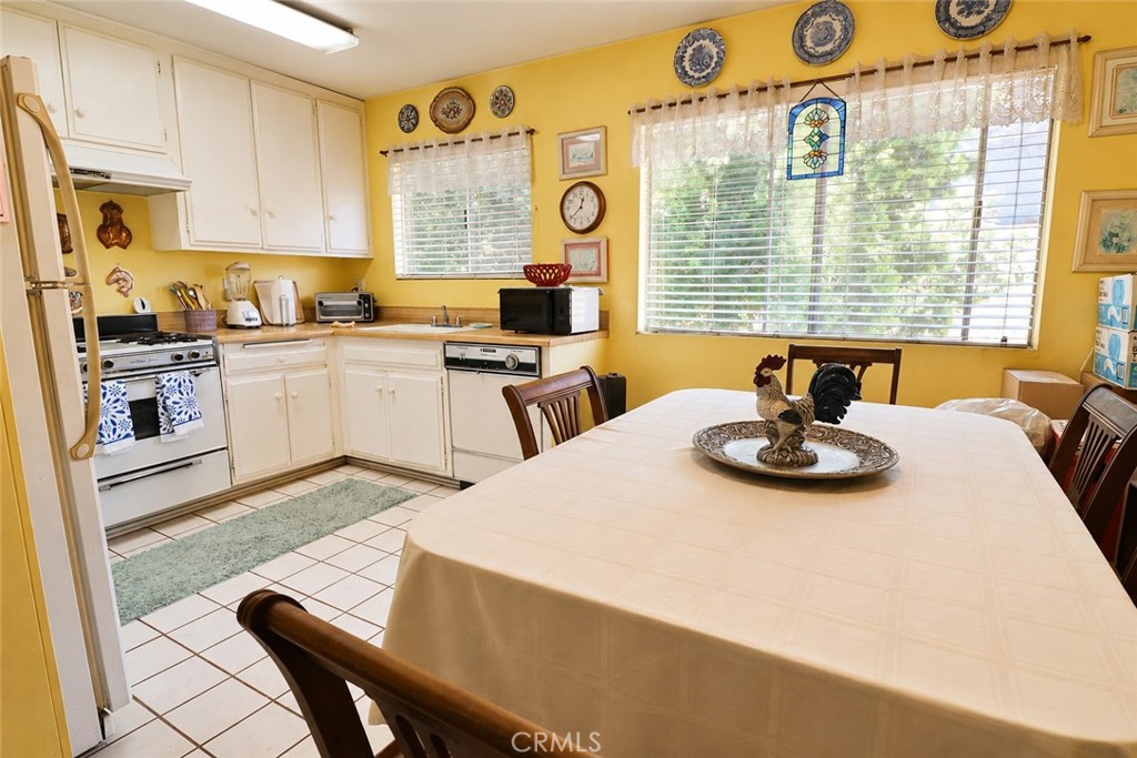 660 S Glassell 100 Property Photo 4