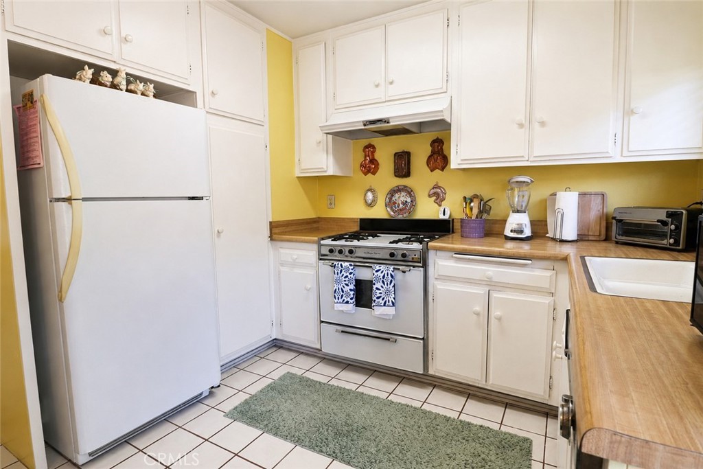 660 S Glassell 100 Property Photo 5