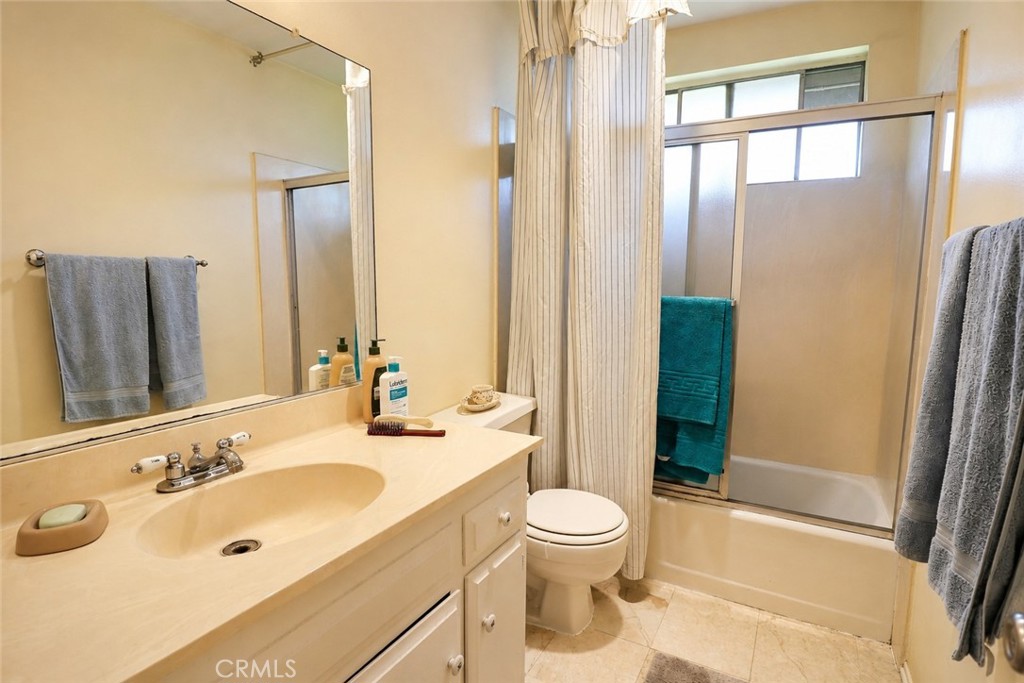660 S Glassell 100 Property Photo 9