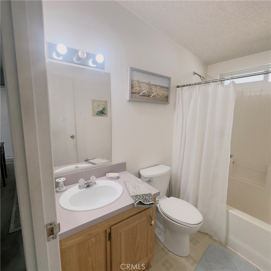 35 Maple Via Property Photo 8