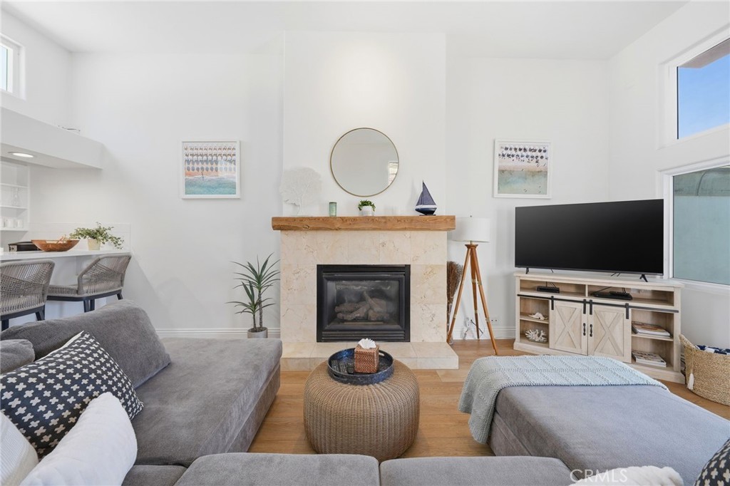 2202 W Oceanfront Property Photo 6