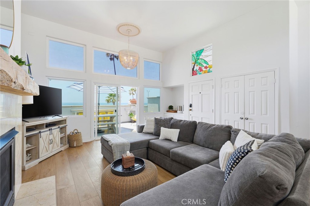 2202 W Oceanfront Property Photo 7