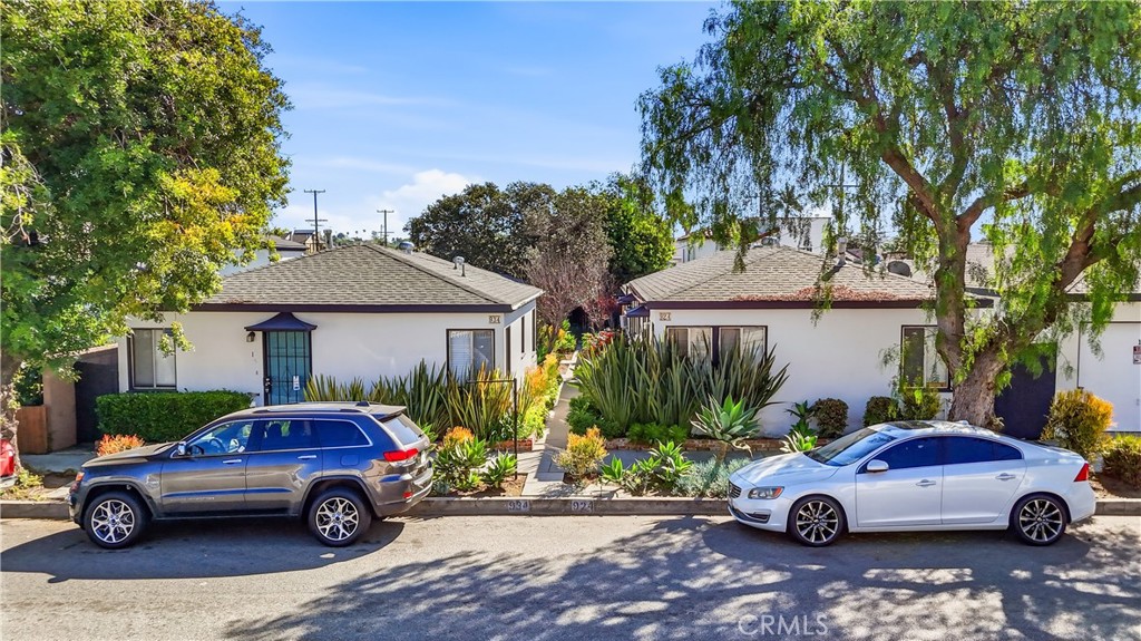 924 Termino Avenue Property Photo 2