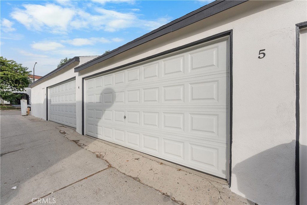 924 Termino Avenue Property Photo 8
