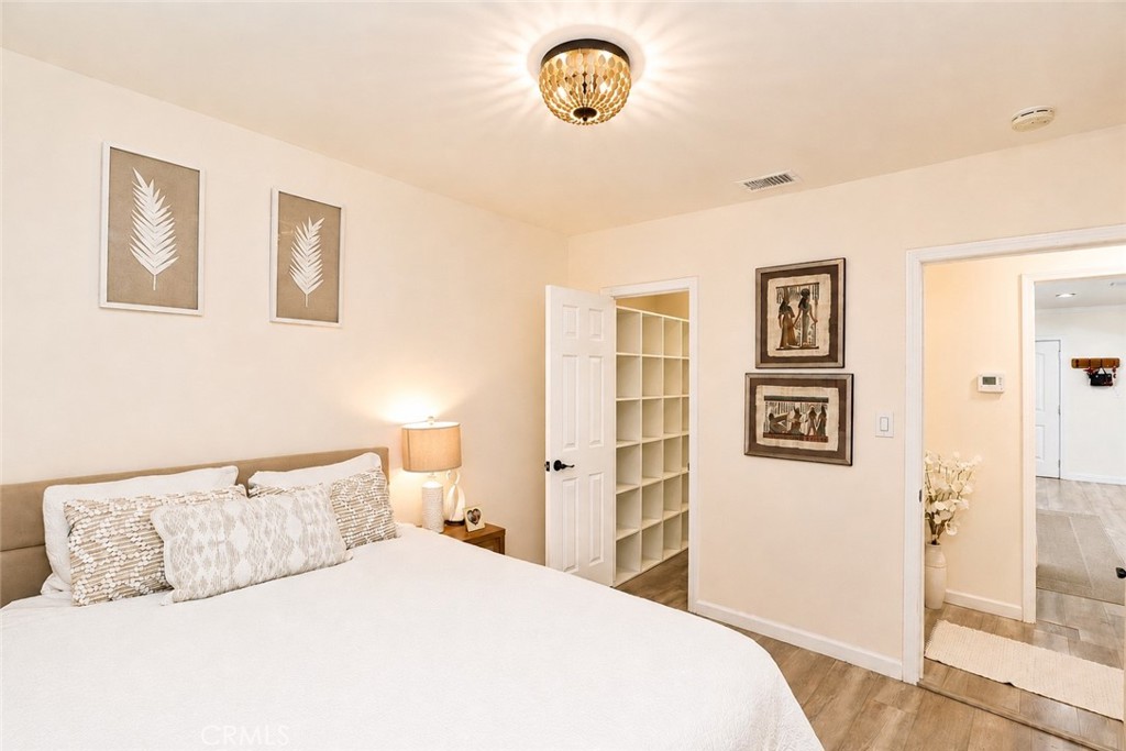 11818 Cheshire Property Photo 3