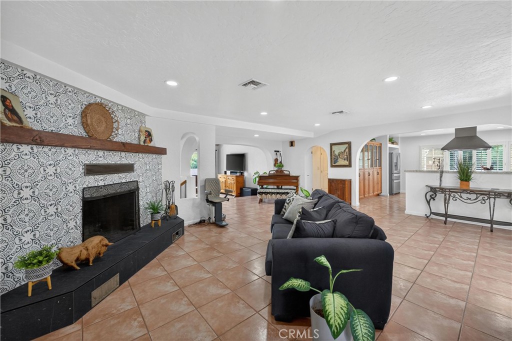 170 S Mohler Property Photo 7