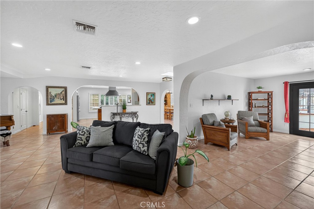 170 S Mohler Property Photo 8