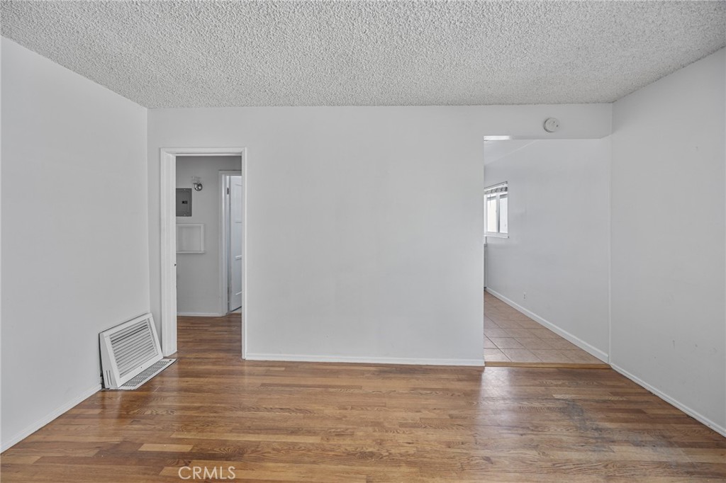 1629 E Maple Property Photo 13