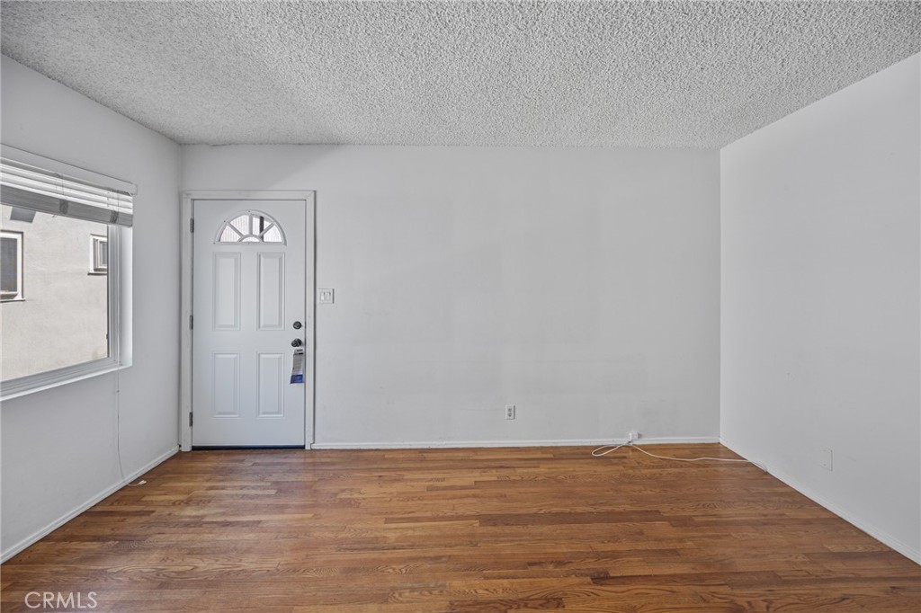 1629 E Maple Property Photo 14
